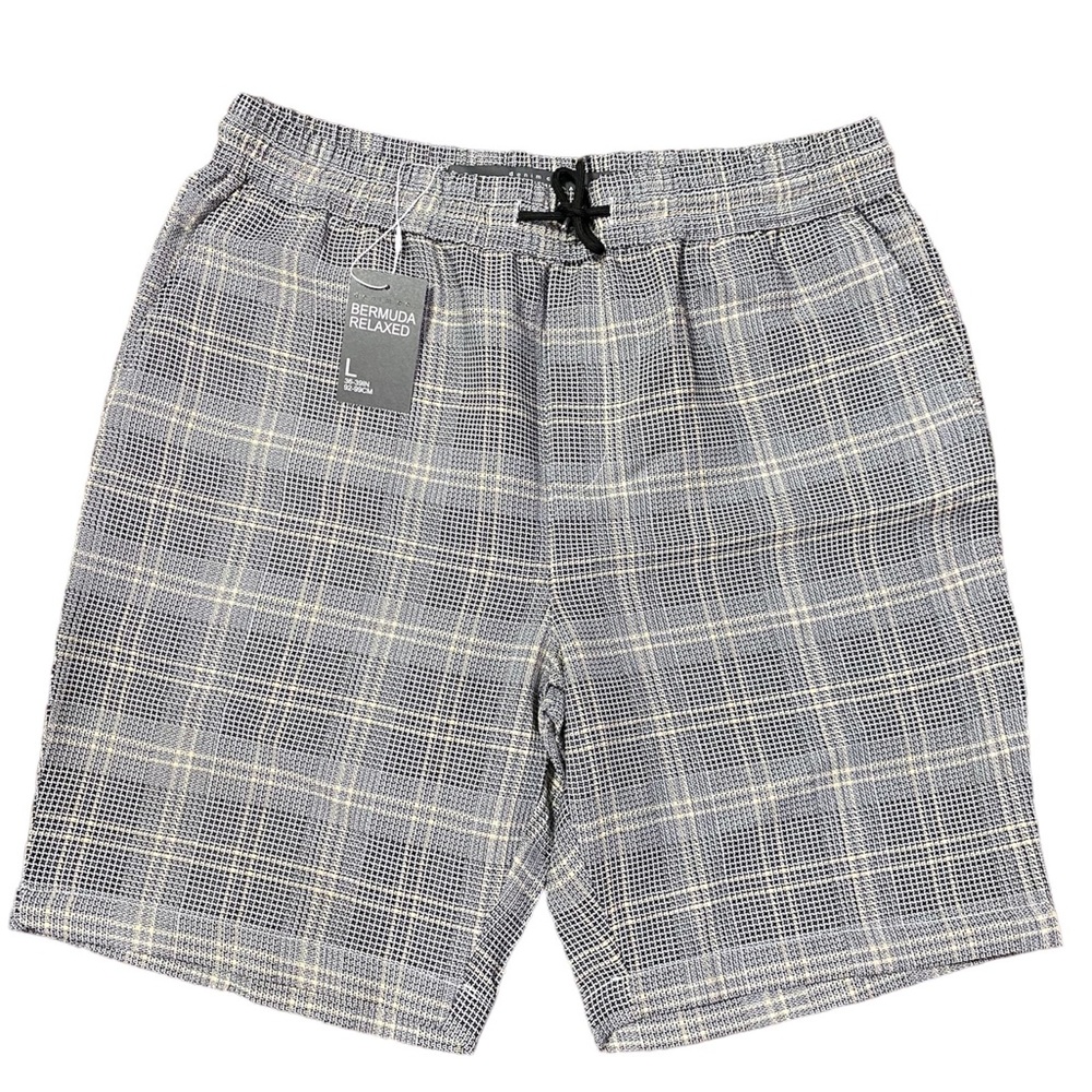 NWT Men’s Bermuda Shorts size L